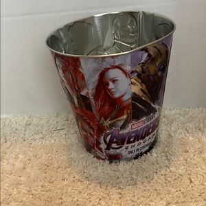 Marvel Avengers Endgame Metal Bucket 5 1/2 X 8 inches Garbage Can